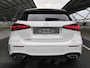 Mercedes-Benz A-klasse 180 Star Edition AMG Line | Night | Panoramadak | Multibeam LED | 19 Inch LM velgen | Sfeerverlichting |