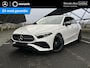 Mercedes-Benz A-klasse 180 Star Edition AMG Line | Night | Panoramadak | Multibeam LED | 19 Inch LM velgen | Sfeerverlichting |