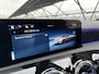 Mercedes-Benz A-klasse 180 Star Edition AMG Line | Night | Panoramadak | Multibeam LED | 19 Inch LM velgen | Sfeerverlichting |