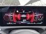 Mercedes-Benz A-klasse 180 Star Edition AMG Line | Night | Panoramadak | Multibeam LED | 19 Inch LM velgen | Sfeerverlichting |