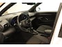 Toyota Yaris Cross 1.5 Hybrid 130 Dynamic - CLIMATE CONTROL - APPLE CARPLAY/ANDROID AUTO - ACHTERUITRIJCAMERA - CRUISE CONTROL ADAPTIEF - DRAADLOZE TELEFOONLADER - VOORSTOELEN VERWARMD - STUURVERWARMING - KEYLESS ENTRY/START - EXTRA GETINT GLAS