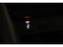 Toyota Yaris Cross 1.5 Hybrid 130 Dynamic - CLIMATE CONTROL - APPLE CARPLAY/ANDROID AUTO - ACHTERUITRIJCAMERA - CRUISE CONTROL ADAPTIEF - DRAADLOZE TELEFOONLADER - VOORSTOELEN VERWARMD - STUURVERWARMING - KEYLESS ENTRY/START - EXTRA GETINT GLAS