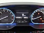 Peugeot 2008 1.2 110pk Allure | Trekhaak | Glazendak | Navigatie | Climate Control | Cruise Control | 16"LMV | Camera | Apple Carplay/Android Auto |