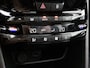 Peugeot 2008 1.2 110pk Allure | Trekhaak | Glazendak | Navigatie | Climate Control | Cruise Control | 16"LMV | Camera | Apple Carplay/Android Auto |