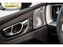 Volvo XC60 2.0 T8 Plug-in hybrid AWD Ultra Dark Exec. Ed. | Actieve Luchtvering | Bowers & Wilkins Audio | Head-up Display | 360 Graden Camera | Panoramadak | Lichtmetalen Velgen 22 inch | Elektrisch Verstelbare Voorstoelen | Geventileerde Stoelen | Massagefunctie | Keyless Entry | BLIS