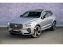 Volvo XC60 2.0 T8 Plug-in hybrid AWD Ultra Dark Exec. Ed. | Actieve Luchtvering | Bowers & Wilkins Audio | Head-up Display | 360 Graden Camera | Panoramadak | Lichtmetalen Velgen 22 inch | Elektrisch Verstelbare Voorstoelen | Geventileerde Stoelen | Massagefunctie | Keyless Entry | BLIS