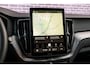 Volvo XC60 2.0 T8 Plug-in hybrid AWD Ultra Dark Exec. Ed. | Actieve Luchtvering | Bowers & Wilkins Audio | Head-up Display | 360 Graden Camera | Panoramadak | Lichtmetalen Velgen 22 inch | Elektrisch Verstelbare Voorstoelen | Geventileerde Stoelen | Massagefunctie | Keyless Entry | BLIS