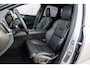 Volvo XC60 2.0 T8 Plug-in hybrid AWD Ultra Dark Exec. Ed. | Actieve Luchtvering | Bowers & Wilkins Audio | Head-up Display | 360 Graden Camera | Panoramadak | Lichtmetalen Velgen 22 inch | Elektrisch Verstelbare Voorstoelen | Geventileerde Stoelen | Massagefunctie | Keyless Entry | BLIS