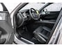 Volvo XC60 2.0 T8 Plug-in hybrid AWD Ultra Dark Exec. Ed. | Actieve Luchtvering | Bowers & Wilkins Audio | Head-up Display | 360 Graden Camera | Panoramadak | Lichtmetalen Velgen 22 inch | Elektrisch Verstelbare Voorstoelen | Geventileerde Stoelen | Massagefunctie | Keyless Entry | BLIS