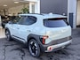 Kia EV2 Plus Advanced 42.2 kWh 4p. 4-zits uitvoering | Rijklaarprijs incl. 3000 euro inruilpremie!! | Schuif/kanteldak | Dodehoeksensor | Stoel/stuurverwarming | Harman Kardon geluidsysteem