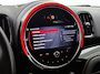 MINI Countryman 1.5 136PK Automaat Cooper Classic / Trekhaak / Pdc+Camera / 1/2 Leder / Navigatie / Airco-ecc. / Radio multimedia / Apk 07-2027