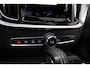 Volvo V60 2.0 T6 Recharge AWD R-Design Trekhaak, Leder, Stoel/Stuurverwarming, Camera, Dealer onderhouden!