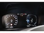 Volvo V60 2.0 T6 Recharge AWD R-Design Trekhaak, Leder, Stoel/Stuurverwarming, Camera, Dealer onderhouden!