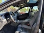 Volvo XC60 2.0 T6 Plug-in hybrid AWD Plus Black Edition DEALER ONDERHOUDE | EL. STOELEN MET GEHEUGEN | HARMAN KARDON |  | STOEL VERWARMING VOOR EN ACHTER| PANORAMA DAK | 360 GRADEN CAMERA | ELEK. STOELEN MET GEHEUGEN | HARMAN/KARDON AUDIO