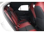 Toyota C-HR / C-HR+ 2.0 Plug-in Hybrid 220 Premium | Panoramadak | Warmtepomp | Stoel-/stuurverwarming | Head-up display | Dodehoek detectie | JBL | 360 camera | Apple Carplay / Android Auto | Sfeerverlichting | 19 inch