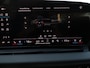 Audi Q6 e-tron edition performance 100 kWh | Wegklapbare trekhaak | HUD | Luchtvering | 360 Camera | Elektrische kofferbakklep | Stoelventilatie + verwarming | Premium audio | Schuif/kanteldak |