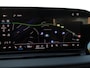 Audi Q6 e-tron edition performance 100 kWh | Wegklapbare trekhaak | HUD | Luchtvering | 360 Camera | Elektrische kofferbakklep | Stoelventilatie + verwarming | Premium audio | Schuif/kanteldak |