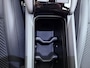 Alfa Romeo Junior Elettrica Speciale | "Spiga" Stoffen/ecoleder bekleding met rode accenten - 6-voudig verstelbare bestuurdersstoel / 6-voudig verstelbare passagiersstoel, verwarmbare voorstoelen | 10,1" infotainment systeem met navigatie | 10,25" digitaal instrumentarium