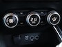 Renault Clio 1.0 TCe Intens | Achteruitrijcamera | Apple carplay / Android auto | Climate control | Led verlichting | DAB |
