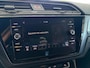 Volkswagen Touran 1.4 TSI Highline Business R 7p | Trekhaak | Camera | Pano| Leder | Navi | Adaptive Cruise | ORG NL |