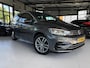 Volkswagen Touran 1.4 TSI Highline Business R 7p | Trekhaak | Camera | Pano| Leder | Navi | Adaptive Cruise | ORG NL |