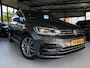 Volkswagen Touran 1.4 TSI Highline Business R 7p | Trekhaak | Camera | Pano| Leder | Navi | Adaptive Cruise | ORG NL |