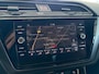 Volkswagen Touran 1.4 TSI Highline Business R 7p | Trekhaak | Camera | Pano| Leder | Navi | Adaptive Cruise | ORG NL |