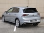 Volkswagen Golf 1.5 eHybrid Life Edition 204PK DSG Goal uitvoering | Led Matrix | Trekhaak | Camera | Spiegelpakket | Stoel/stuurverwarming | Keyless