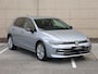 Volkswagen Golf 1.5 eHybrid Life Edition 204PK DSG Goal uitvoering | Led Matrix | Trekhaak | Camera | Spiegelpakket | Stoel/stuurverwarming | Keyless