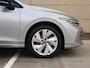 Volkswagen Golf 1.5 eHybrid Life Edition 204PK DSG Goal uitvoering | Led Matrix | Trekhaak | Camera | Spiegelpakket | Stoel/stuurverwarming | Keyless
