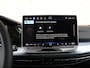 Volkswagen Golf 1.5 eHybrid Life Edition 204PK DSG Goal uitvoering | Led Matrix | Trekhaak | Camera | Spiegelpakket | Stoel/stuurverwarming | Keyless