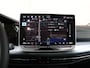 Volkswagen Golf 1.5 eHybrid Life Edition 204PK DSG Goal uitvoering | Led Matrix | Trekhaak | Camera | Spiegelpakket | Stoel/stuurverwarming | Keyless
