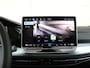 Volkswagen Golf 1.5 eHybrid Life Edition 204PK DSG Goal uitvoering | Led Matrix | Trekhaak | Camera | Spiegelpakket | Stoel/stuurverwarming | Keyless