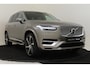 Volvo XC90 T8 RECHARGE AWD INSCRIPTION EXCLUSIVE *HEICO!* -PANO.DAK|HARMAN/KARDON|GEVENT.LEDER|360°CAM|HEAD-UP DISP.|ADAP.LED|BLIS|PRIVACY.GLAS|RUNNINGBOARDS|22"|SoH:86%