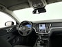 Volvo V60 T6 Plug-in hybrid AWD Essential Bright | Parkeercamera | Cruise control | Stoel- en stuurverwarming