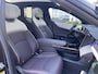 Mazda CX-6e Takumi Plus 78 kWh | DIGITALE SPIEGELS | PANO DAK | STOEL + STUURVERWARMING | GRATIS TREKHAAK! T.W.V. € 1695,-