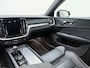 Volvo S60 B4 211pk Automaat R-Design / Adaptieve cruise / H&K Audio / Stylingkit / 20inch / Blackpack / Getint glas / Trekhaak.