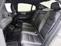 Volvo S60 B4 211pk Automaat R-Design / Adaptieve cruise / H&K Audio / Stylingkit / 20inch / Blackpack / Getint glas / Trekhaak.