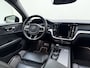 Volvo S60 B4 211pk Automaat R-Design / Adaptieve cruise / H&K Audio / Stylingkit / 20inch / Blackpack / Getint glas / Trekhaak.
