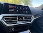 BMW 3-Serie Touring M340i xDrive High Executive | WORDT VERWACHT | PANORAMADAK | 360 CAMERA | SPORTSTOELEN | HEAD UP | APPLE CARPLAY - ANDROID AUTO | MEMORY | ELEKTRISCHE KOFFERKLEP | HARMAN KARDON | STOELVERWARMING | ADAPTIVE CRUISE CONTROL |