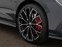Volkswagen Golf 1.4 245pk DSG eHybrid GTE · Panoramadak · Camera · Apple/Android Car Play · Stoelverwarming · Navigatie · P-Sensoren · Park Assist · 19'' Inch ·