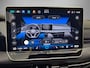 Volkswagen Golf 1.5 eHybrid 272pk DSG GTE · Panoramadak · Camera · Matrix LED · Stuur- & Stoelverwarming · Head-Up Display · Garantie t/m 09-09-2030 of 100.000km