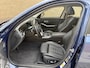 BMW 3-Serie Touring 320e Business Edition Plus | Panoramadak | Elektrisch Wegklapbare Trekhaak | Navigatie | Sfeerverlichting | Lederen Sportstoelen memory | Laser LED | Apple Carplay/ Android Auto | Stoel&stuurverwarming | Head up display | Volledig onderhouden