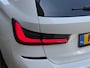 BMW 3-Serie Touring 320e M-pakket | 360 camera | Laser-LED | Sportstoelen | Leder/alcantara | Navigatie | Apple CarPlay | Head Up | 18 inch M-velgen | Stoelverwarming | Sfeerverlichting | Keyless | DAB | Elektrische achterklep | Volledig onderhouden