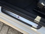 BMW 3-Serie Touring 320e M-pakket | 360 camera | Laser-LED | Sportstoelen | Leder/alcantara | Navigatie | Apple CarPlay | Head Up | 18 inch M-velgen | Stoelverwarming | Sfeerverlichting | Keyless | DAB | Elektrische achterklep | Volledig onderhouden