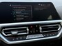BMW 3-Serie Touring 320e M-pakket | 360 camera | Laser-LED | Sportstoelen | Leder/alcantara | Navigatie | Apple CarPlay | Head Up | 18 inch M-velgen | Stoelverwarming | Sfeerverlichting | Keyless | DAB | Elektrische achterklep | Volledig onderhouden