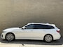 BMW 3-Serie Touring 320e M-pakket | 360 camera | Laser-LED | Sportstoelen | Leder/alcantara | Navigatie | Apple CarPlay | Head Up | 18 inch M-velgen | Stoelverwarming | Sfeerverlichting | Keyless | DAB | Elektrische achterklep | Volledig onderhouden
