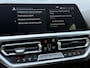 BMW 3-Serie Touring 320e M-pakket | 360 camera | Laser-LED | Sportstoelen | Leder/alcantara | Navigatie | Apple CarPlay | Head Up | 18 inch M-velgen | Stoelverwarming | Sfeerverlichting | Keyless | DAB | Elektrische achterklep | Volledig onderhouden