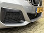 BMW 5-Serie Touring 530e 292pk | M-pakket | Camera | Leder | Sportstoelen | Wegklapbare trekhaak | Adaptieve cruise | Virtual cockpit | Sfeerverlichting | Apple CarPlay | Stoel&stuurverwarming | 19 inch M-velgen | Elektrische achterklep | Volledig onderhouden