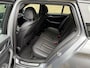 BMW 5-Serie Touring 530e 292pk | M-pakket | Camera | Leder | Sportstoelen | Wegklapbare trekhaak | Adaptieve cruise | Virtual cockpit | Sfeerverlichting | Apple CarPlay | Stoel&stuurverwarming | 19 inch M-velgen | Elektrische achterklep | Volledig onderhouden